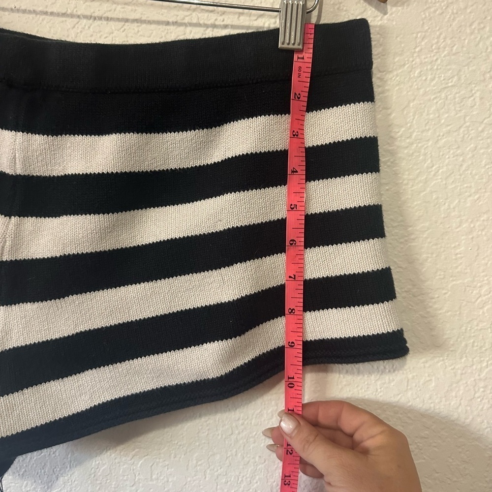 Free People Black and White Striped Hot micro Shorts- large - Picture 5 of 8